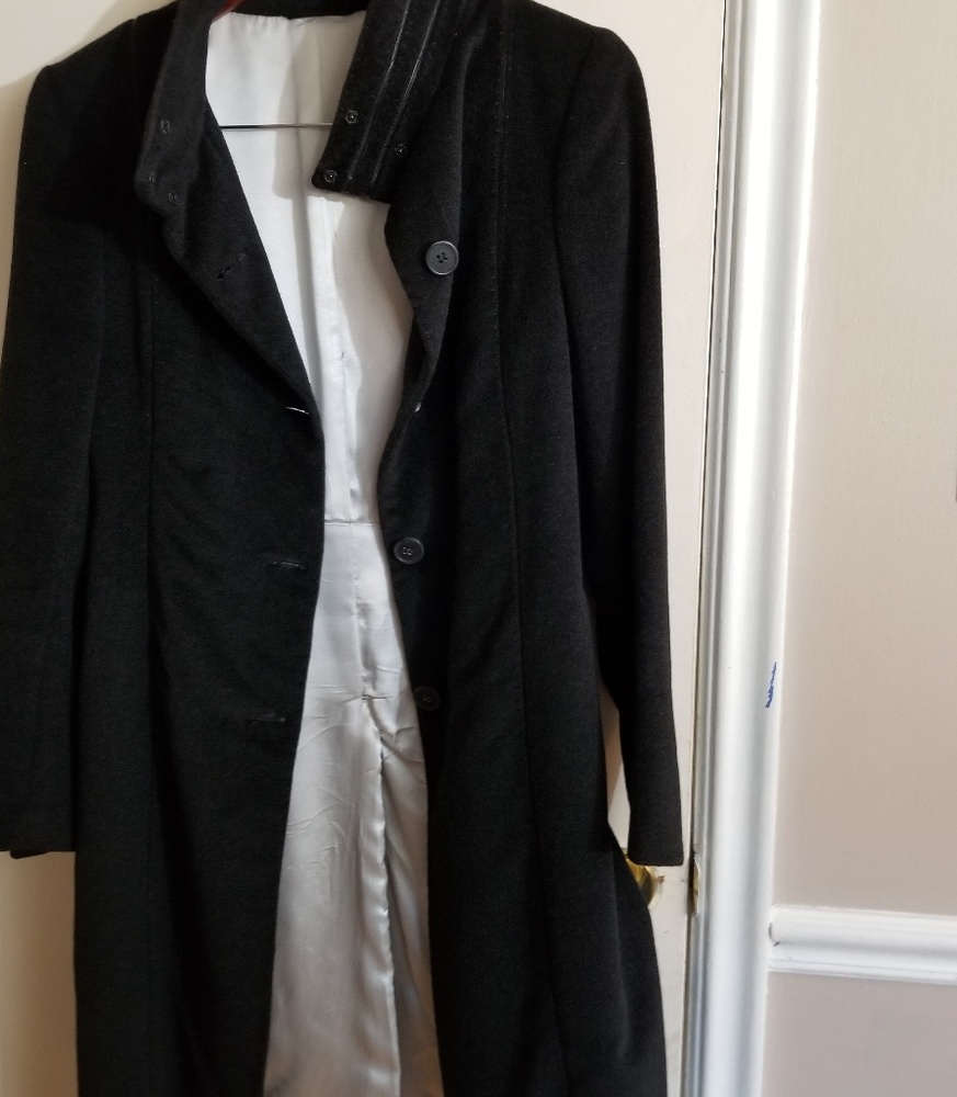 Coat - Picture 7 of 8